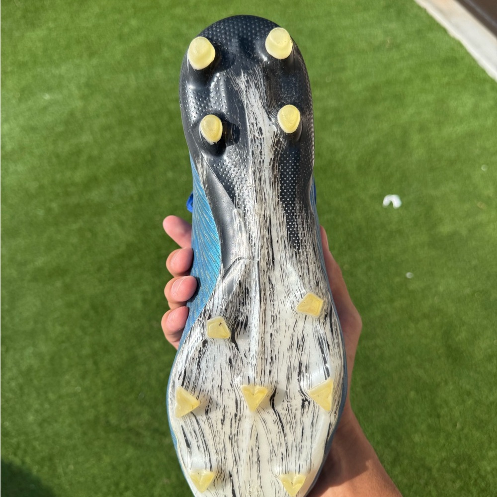 Blue Adidas X 19.1 soccer cleats - Picture 13 of 17
